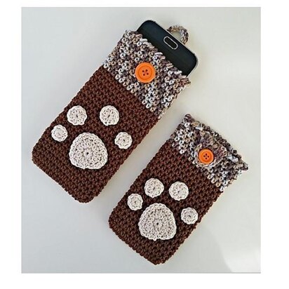 Smartphone Cozy Paw Print