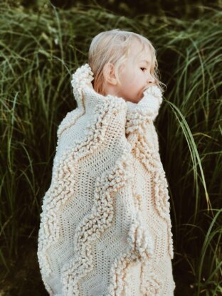 Scandi Decor Throw in wavy texture, featuring mohair chunky boucles