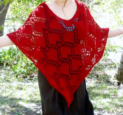 Majestic Queen of Hearts Poncho
