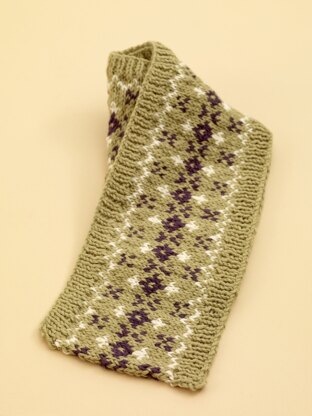 Fair Isle Scarf in Lion Brand Wool-Ease - 70533AD