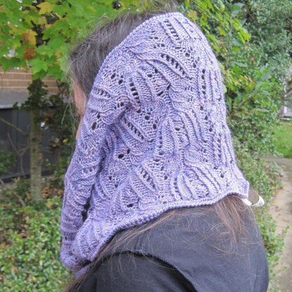 Otisco Bobble Lace Cowl