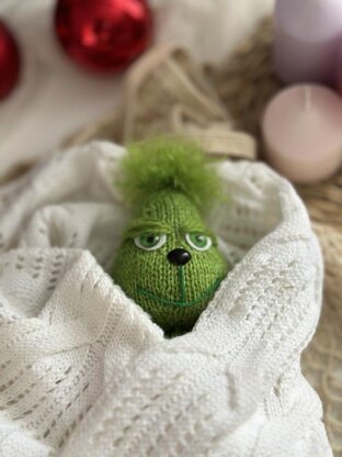 Baby Grinch Christmas knitting pattern