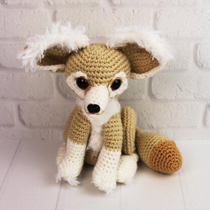 Vixie Fennec & Reyn Blackfoot Fox Amigurumi