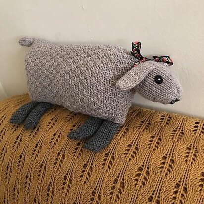 Sheepishly - knitting pattern