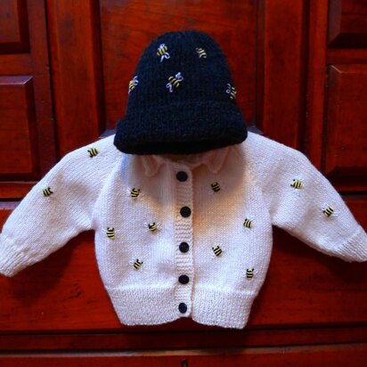 Baby Bee, knitted Cardigan and Hat