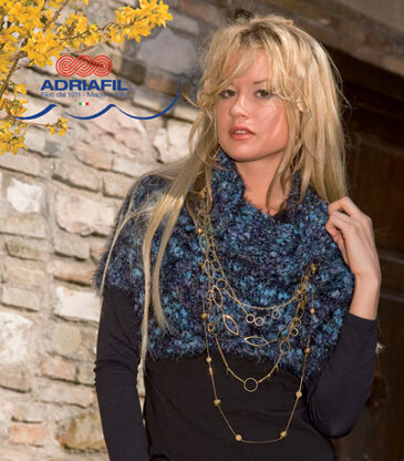 Champoluc Shrug in Adriafil Capriccio - Downloadable PDF