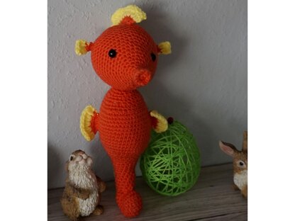 Amigurumi Häkelanleitung für das Seepferdchen Paul ♥