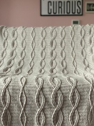 Triptych Twist Cable Blanket