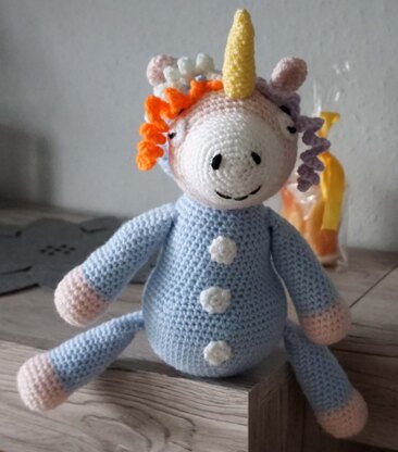 Amigurumi Häkelanleitung schlafendes Einhorn