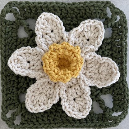 Daffodil Granny Square