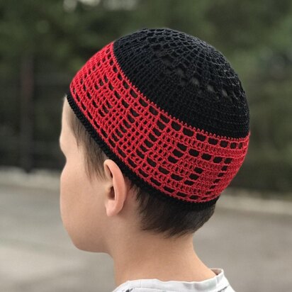 Crochet kufi cap with Greek key design