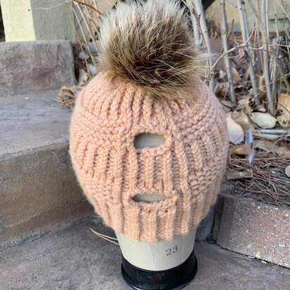Hi-Low Ponytail Hat -- a loom knit pattern - knitting pattern