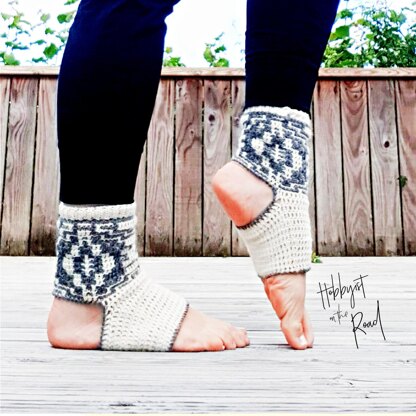 Baltic Winds Yoga Socks