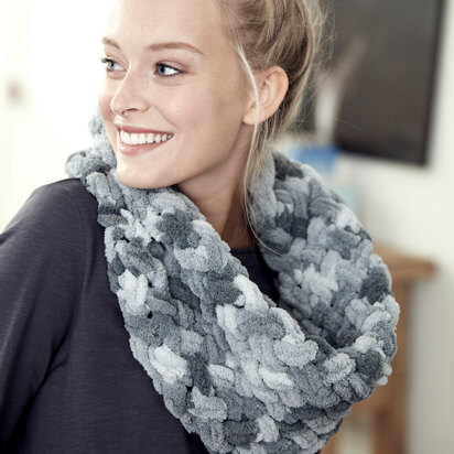 Criss Cross Cowl in Bernat Alize Blanket-EZ - Downloadable PDF