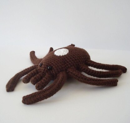 Lone Star Tick Amigurumi by OohLookItsARabbit