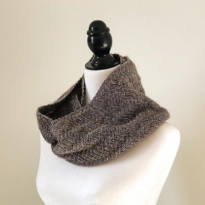 Grey Haven Cowl