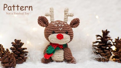 Reindeer christmas amigurumi crochet doll pattern