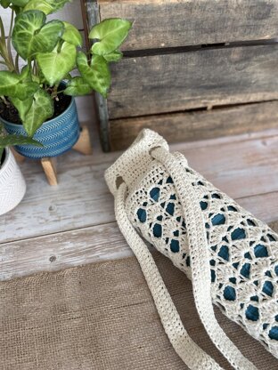Ananda Yoga Mat Bag Crochet pattern by Lindsey Roe