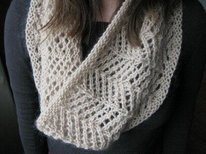 Avena Cowl