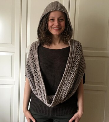 Crochet Hooded Cowl Scarf Pattern: Foxy Hooded Cowl