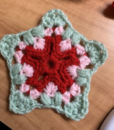 Candy Apple Star Ornament