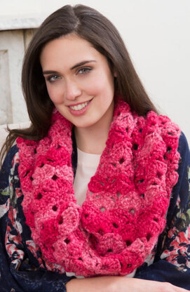Blushing Shells Cowl in Red Heart Boutique Infinity - LW4667 - Downloadable PDF