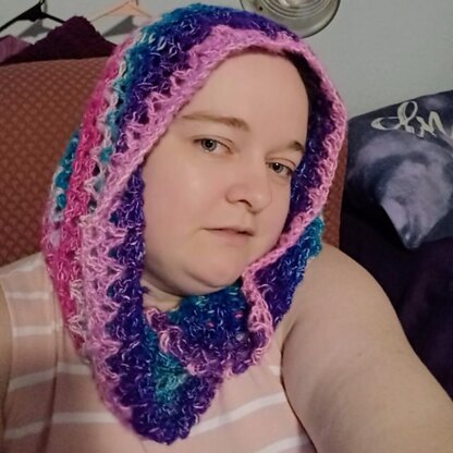 Mobius V Stitch Cowl