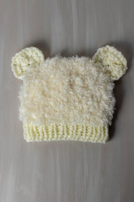 6 newborn hats