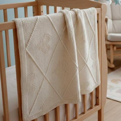 Easy baby blanket with hearts & diamonds