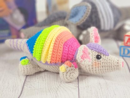 Mini armadillo