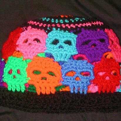 ColorMeCrazy Creepy SKull Beanie