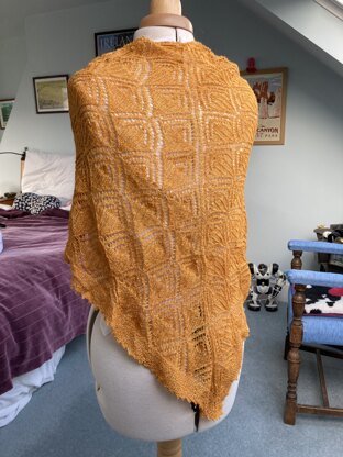 Rumpelstiltskin shawl