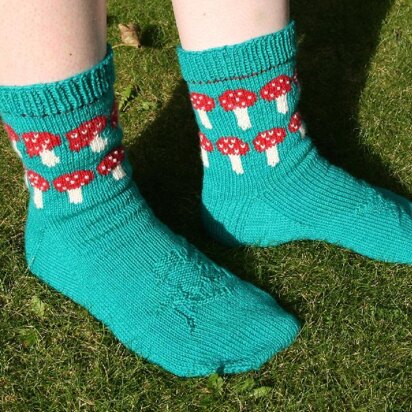 Fairy ring socks - knitting pattern