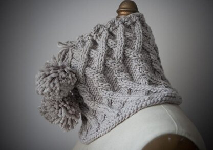 Drawstring Cabled Cowl
