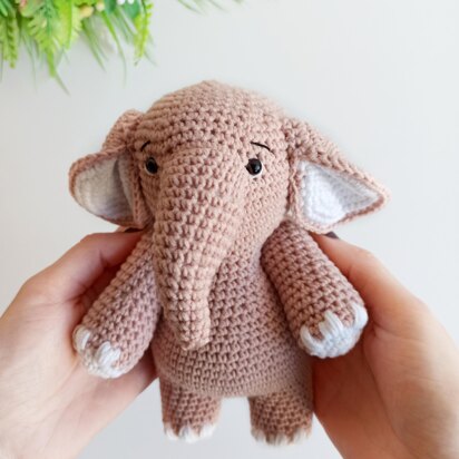 Elephant crochet pattern