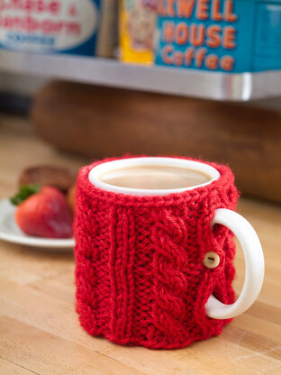 Cabled Mug Cozy in Lion Brand Vanna's Choice - L32359