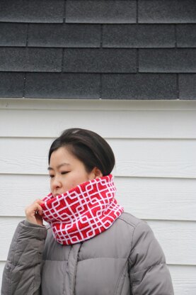 Chinese Lattice Cowl