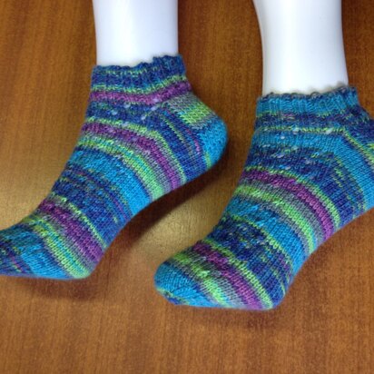 Pinata Pin Holes 4 Ply Socks Pattern - knitting pattern