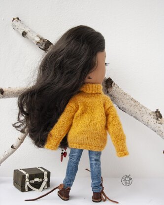 Yellow sweater for 12" dolls knitted flat