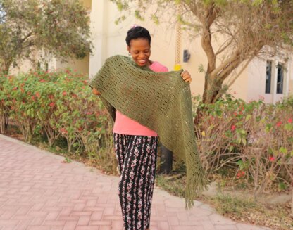 Elegant Leaf Lace Shawl