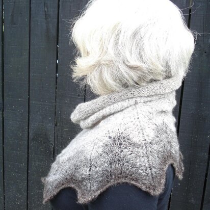 Tin Shed Yarns Highway 16 Lace Cowl