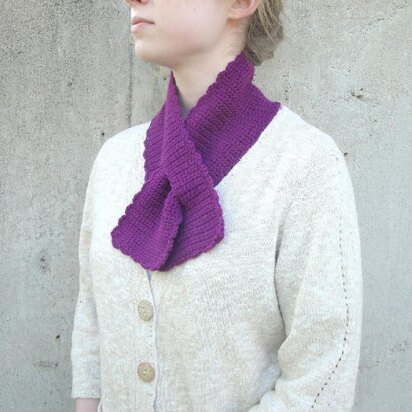 Crochet Keyhole Scarf