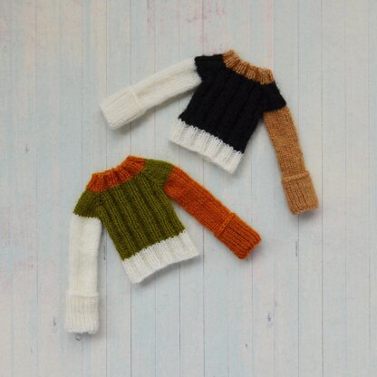 Sweater for doll
