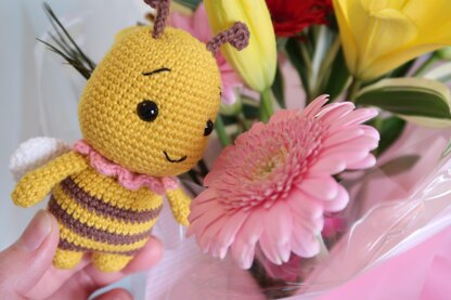 Kimi the Bee amigurumi