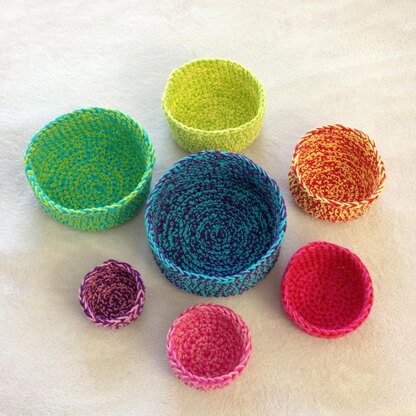 Colorful Nesting Bowls