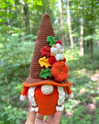 Autumn gnome girl