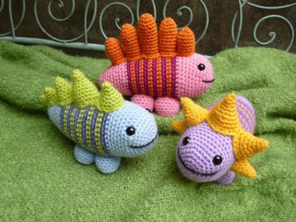 Stripe-o-saurs, Amigurumi Dinosaur Pattern