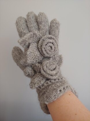 Rosebud Gloves