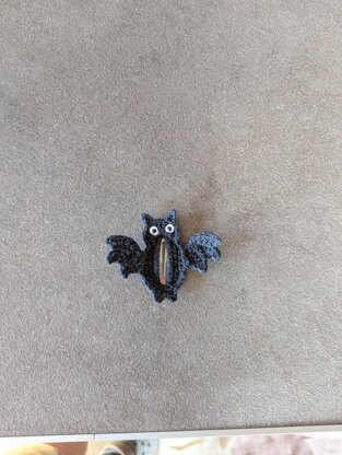 Flying Bat Hair Clip