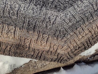 Flat Triangular Scarf "Himera"